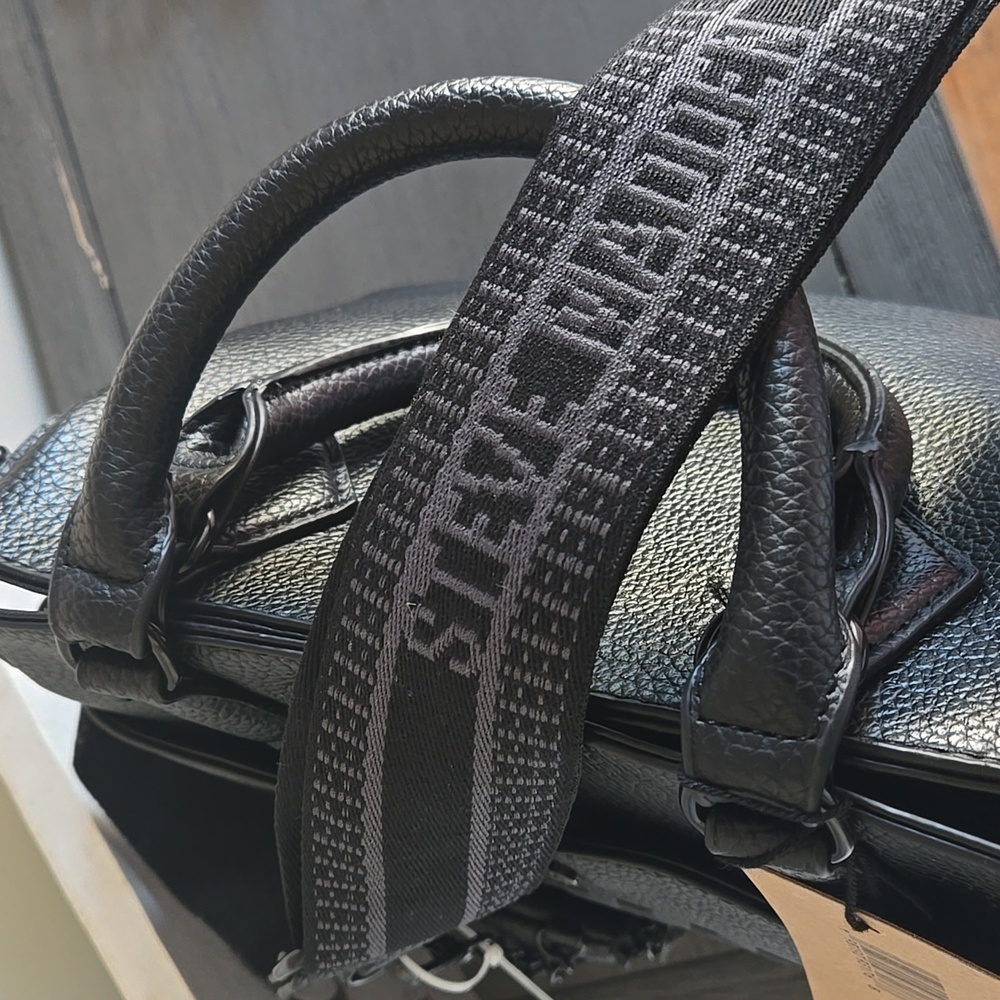 Steve Madden BShiloh  Black/Black Tote with Mini Pouch - Picture 4 of 13